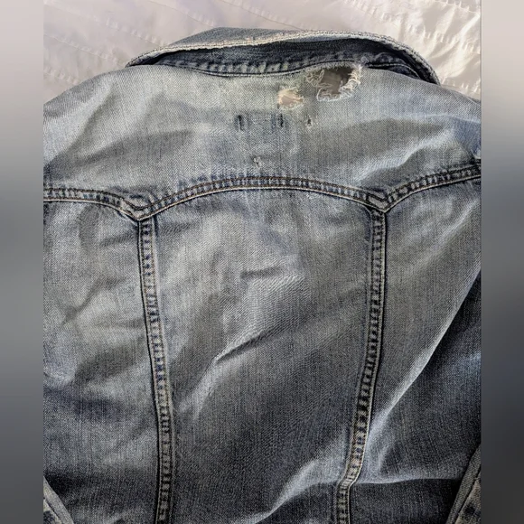 GAP Denim Jean Jacket Medium Wash Distressed Look - Cotton - Picture 8 of 9